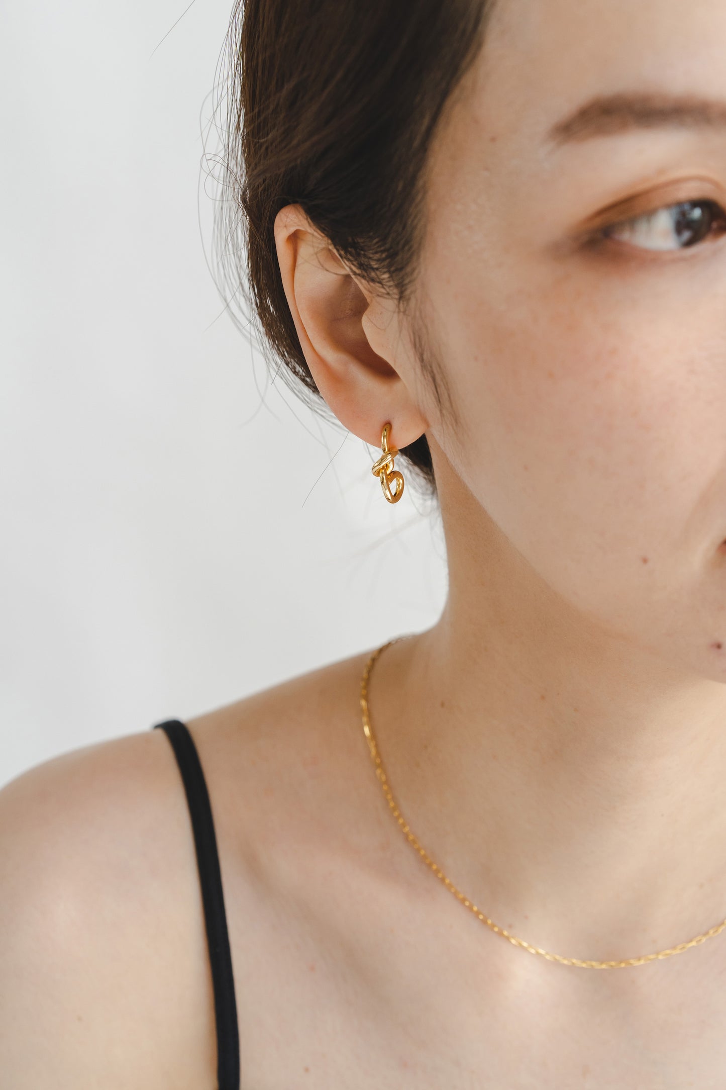 knot pierce