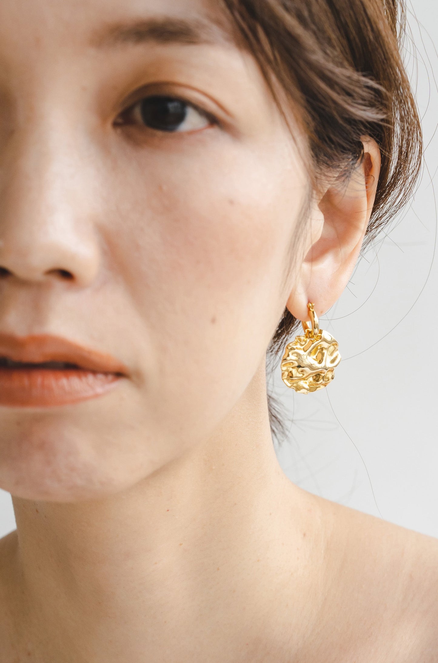 plate hoop pierce