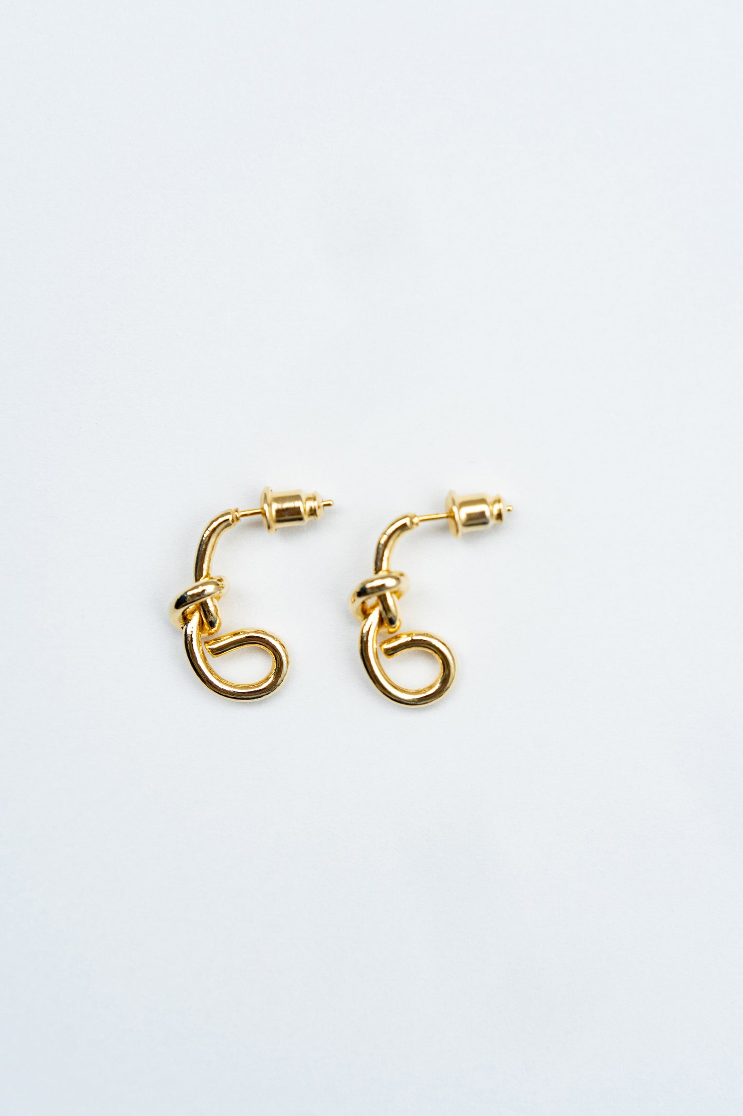 knot pierce